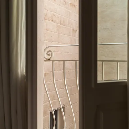 Dimora Pietrabianca Гостевой дом Монополи